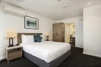 Oaks Auckland Hotel