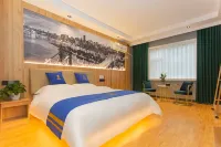 Super 8 Hotel (Lezhi Branch)