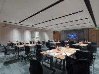 深圳寶安機場希爾頓歡朋酒店