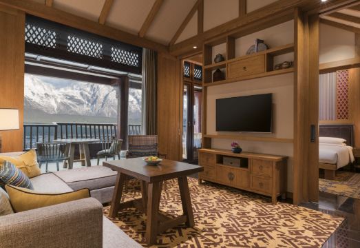 2. 진마오 퓨리얼 ..