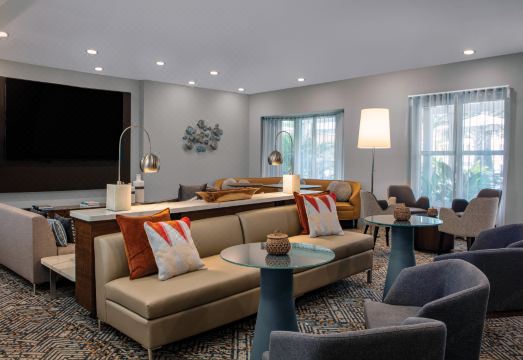 코트야드 바이 메리어트 마이애미 아벤투라 몰