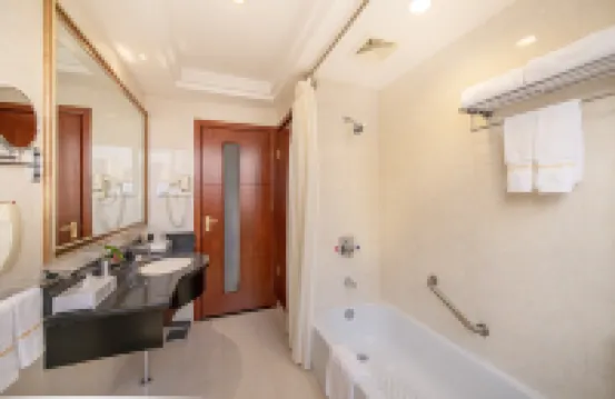 承德盛華大飯店（避暑山莊店）