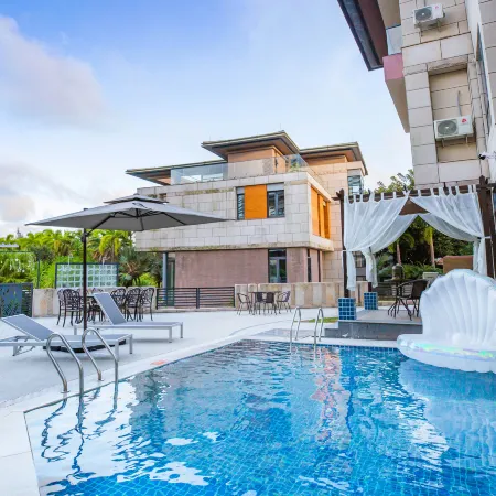 Hailing Island Poly Villa Resort