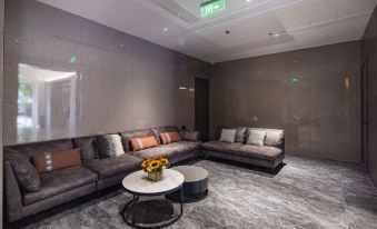 Yingang Smart Design Hotel (Chengdu Shuangliu International Airport Southwest Minda Branch)