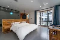Late crossing Guesthouse - مطابخ