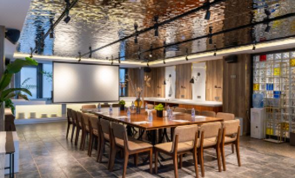 Nostalgia S Hotel (Beijing Guomao CBD Station)