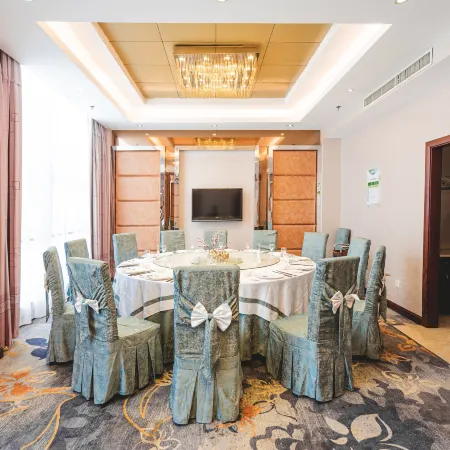 Yunhe Warwick International Hotel