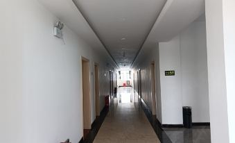 Yinhu Business Apartment
