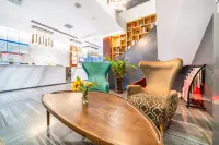 LIGANG HOTEL (Phoenix 1st Street Branch) - Balkoner
