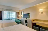 Hampton Inn & Suites Boston Crosstown Center Hotels in Boston