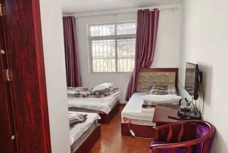 Mangkang Rongxu Hotel Отели рядом с достопримечательностью «Weise Temple»