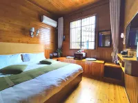 Qinde Inn Yixian Hongcun Sheying Family