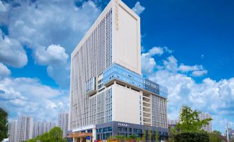 Vienna International Hotel (Yichang Zhongnan Road Branch)