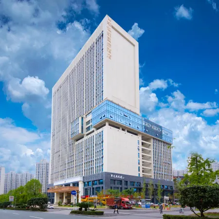 Vienna International Hotel (Yichang Zhongnan Road Branch)