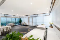 Floral Hotel·Luxury Yunben Hotel (Weihai Huancuilou Shop) Hôtels à : Weihai