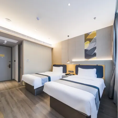 Homeinn Selected Hotel (Dandong Sino-Korean Yalu River Bridge Riverside View) Ξενοδοχεία στην πόλη Νταντόνγκ