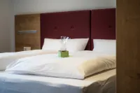 Hotel No151 Haut Fourneau A 주변 호텔