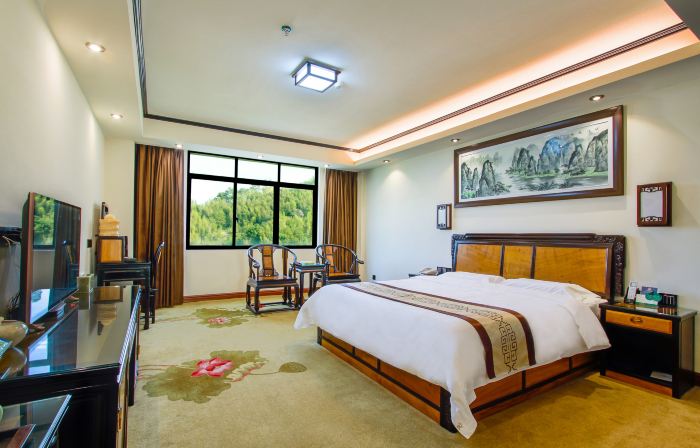 Xingfuting Zijiang Pearl Hotel