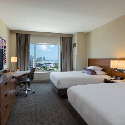 Queen and Double Room with City View Hyatt Regency McCormick Place Promo Code