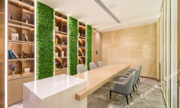 LiFeng Hotel (Beijing Panjiayuan Tumor Hospital Shilihe Metro Station Branch)