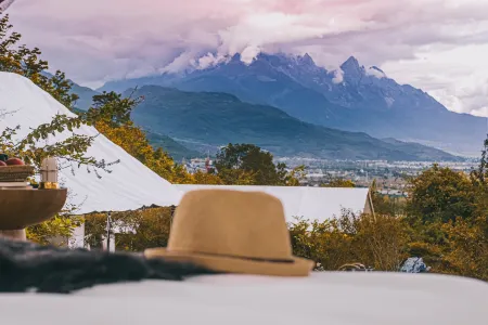 AstroTopia Отели рядом с достопримечательностью «Wenfeng Temple»