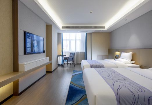 예스터 인터내셔널 호텔