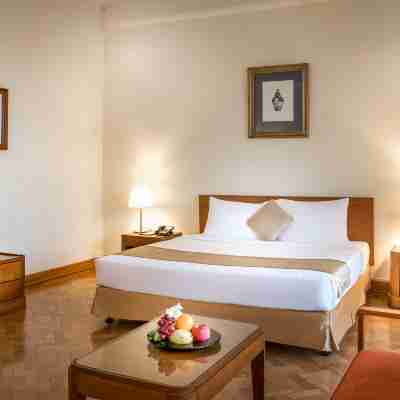 Inya Lake Hotel Rooms