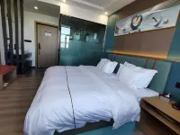 Holiday Inn View Philippe