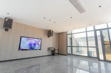 Fairyland TaishanHaiyan Отели рядом с достопримечательностью «Southeast Asian Folklore Garden of Overseas Chinese»