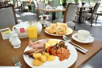 The Elvetham Hotel - breakfast