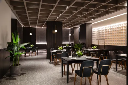 LEZHIZHI HOTEL Отели рядом со станцией Xiangyang Railway Station