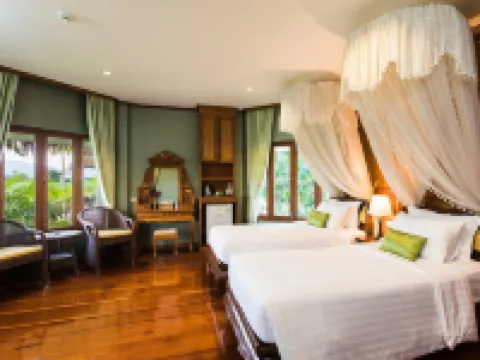 ภูสันฟ้า รีสอร์ท โรงแรมในอำเภอ แม่แตง