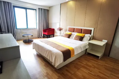 Jinfeng Hotel (Zaoyang Shangyi Te Liwan Branch)