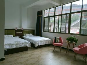 Hanghong Apartment