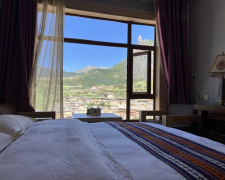 Black Yak Hotel Hotels in Têwo County