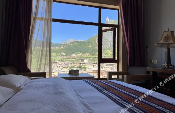 迭部扎尕那黑氂牛民宿