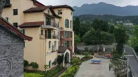 Yilong First Hospital Hotel Hotel in zona Shuiyin River Scenic Area