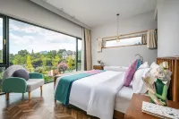 Moganshan Jiuzhu Hot Spring Light Luxury Beauty Hotel