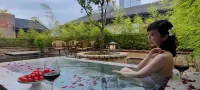 Fenglongwan Bieyuan Hotel - Hot Springs