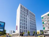 Premier Inn Koln City Sud Hotels near Poll