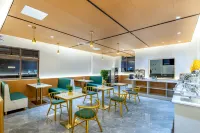 위에쥐 호텔 (망시 공항 포춘 플라자) 망시 호텔