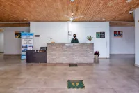 Le Roi Floating Huts & Eco Rooms Tehri فنادق في Tehri Garhwal