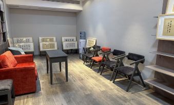Milu Holiday Hotel (Dujiangyan Irrigation Project Scenic Spot)