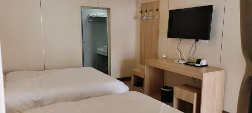 Corner Bay Inn - 2 ดาว