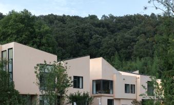 Lost Villa Zilu