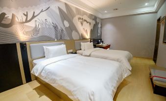 Junyi Hotel (Huangshi Yingbin Avenue Wanda)