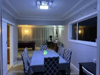 Sydney Golden Swan Holiday house with Pool, Spa, Game Room,150Inch Projector and Smart House