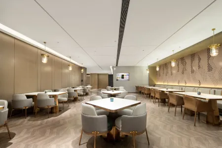 Huizhou Huiyang Xindu Metropolis Atour Hotel Отели рядом с достопримечательностью «Shenzhen Technology University»