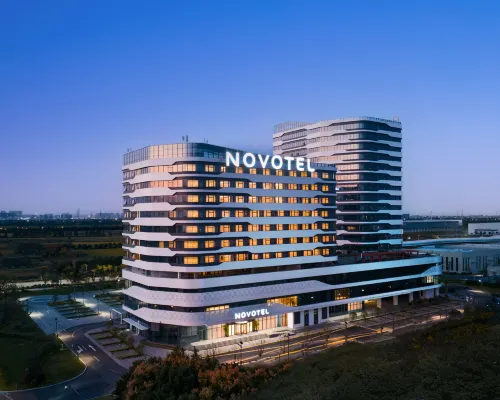 Novotel Jiaxing Port Area Hotéis em Pinghu