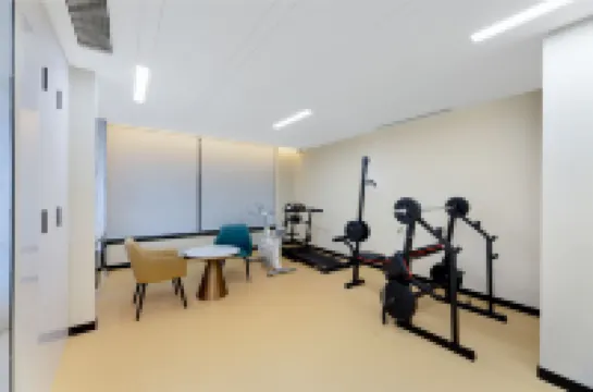 Jinjiang Metropolo Hotel (Xinyang Railway Station Xiya City)